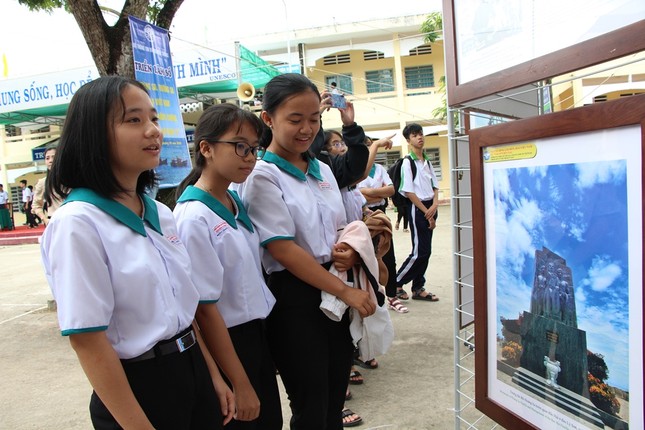 Bồi đắp kiến thức cho học sinh về Hoàng Sa, Trường Sa ảnh 1