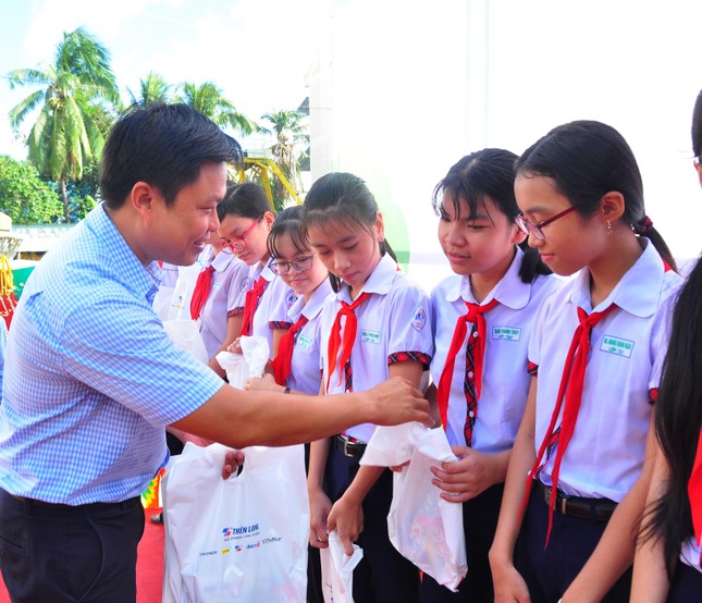 Thiếu nhi vẽ tranh 'Vì một Việt Nam xanh' ảnh 2