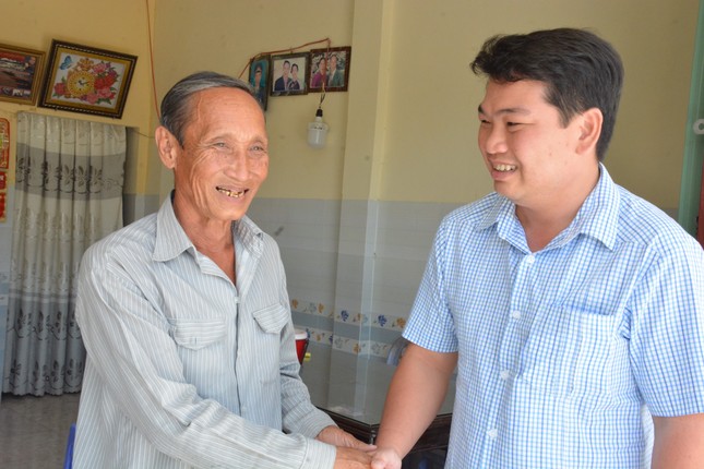 Bí thư Huyện ủy ở Kiên Giang xin lỗi dân sau 10 năm giao nhầm đất cho người khác ảnh 1