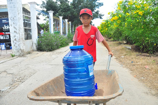 Tặng 3 hệ thống máy lọc nước nhiễm mặn Makano tại Cà Mau, Kiên Giang ảnh 6
