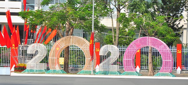Đường phố Cần Thơ rợp bóng cờ hoa chào mừng Đại hội Đảng ảnh 5