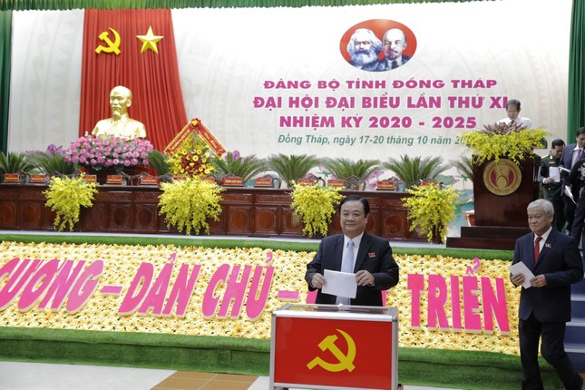 Chi tiết nhân sự Ban Chấp hành Đảng bộ Đồng Tháp khóa mới ảnh 1