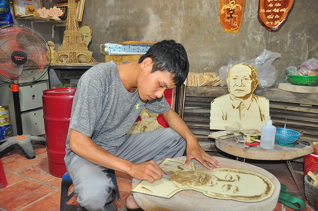 Độc đáo tranh bằng lá thốt nốt của chàng trai 9X An Giang ảnh 1