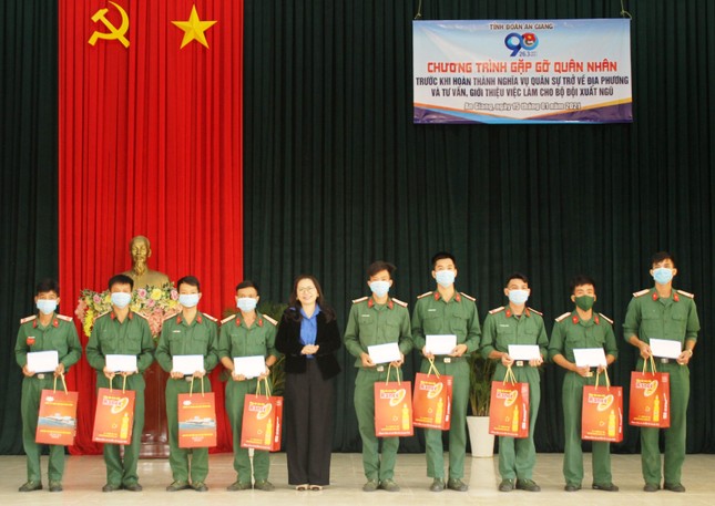 An Giang tư vấn, giới thiệu việc làm cho bộ đội xuất ngũ ảnh 1