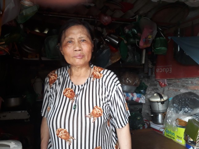 Lao xao phận ngụ cư ven sông Hồng: Chuyện ở xóm đồng nát, bốc vác ảnh 2