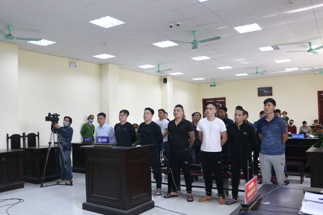 Giám đốc tập đoàn 'tín dụng đen' bị tuyên hơn 10 năm tù, nộp hàng chục tỷ đồng ảnh 1