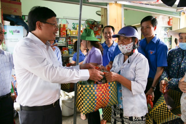 Hơn 1000 thanh niên ra quân chiến dịch tình nguyện hè 2020 ảnh 3