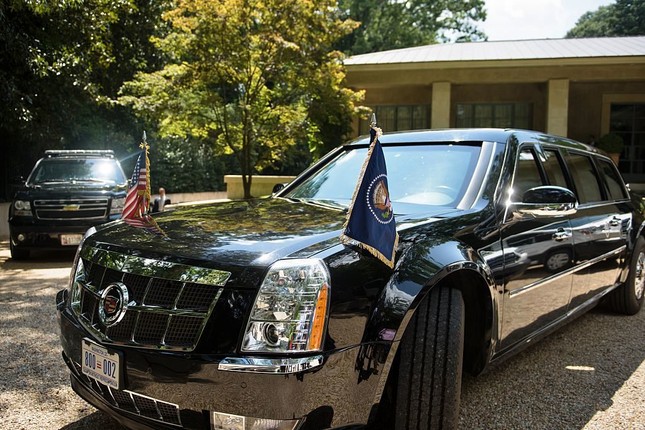 'Pháo đài di động' Cadillac One của Tổng thống Donald Trump có gì? ảnh 1