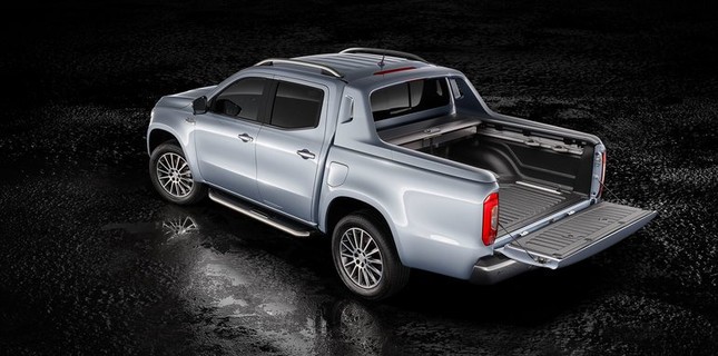 Mercedes sắp tung thêm bán tải X350d 2018 ảnh 1