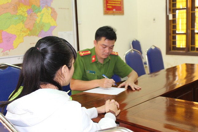 Giải cứu cô gái sau hơn 1 năm bị bán sang Trung Quốc ảnh 1