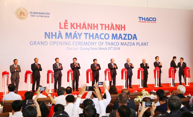 Thủ tướng Nguyễn Xuân Phúc cắt băng khánh thành nhà máy Thaco ảnh 1