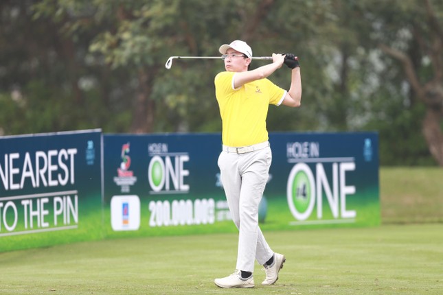Cận cảnh giải thưởng HIO 'khủng' tại Tiền Phong Golf Champhionship 2021 ảnh 3