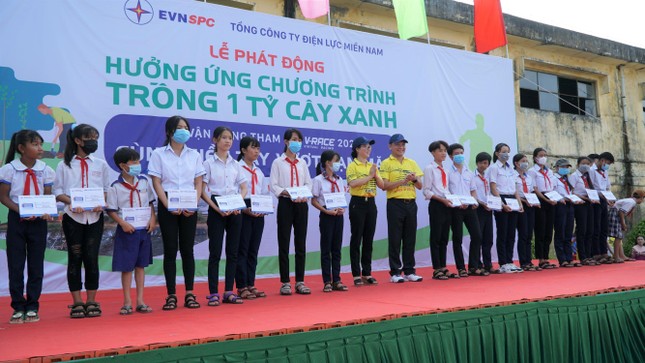 Sóc Trăng hưởng ứng chương trình trồng 1 tỷ cây xanh ảnh 5