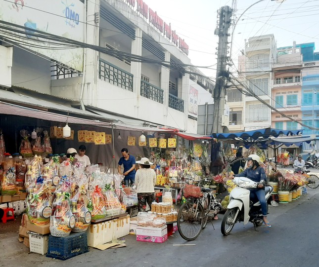 Hối hả chiều 30 Tết ở Sóc Trăng ảnh 7