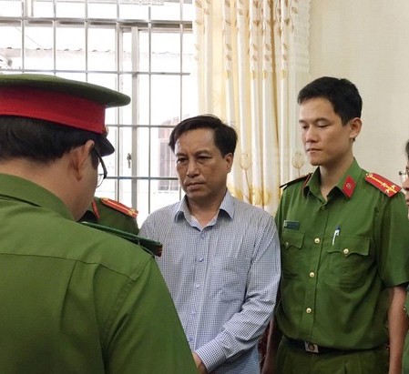 'Điểm danh' hàng loạt cán bộ ở Trà Vinh bị đề nghị kỷ luật ảnh 1