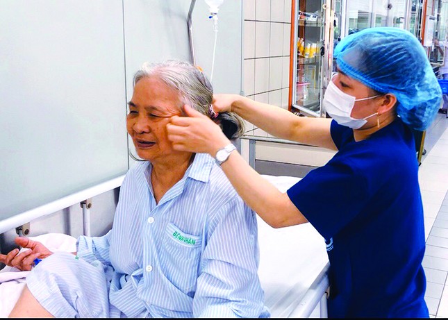 Bệnh viện Bạch Mai và lòng tin từ người bệnh ảnh 2