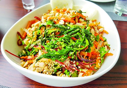 Xuân lên Tây Bắc ăn cả một mùa hoa ảnh 1
