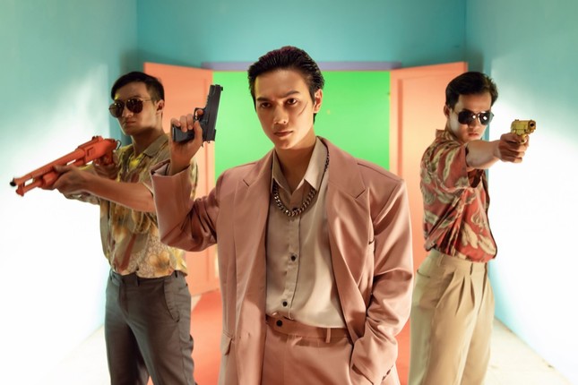 “Công chúa mùa hè” AMEE comeback đầy màu sắc, để khán giả tự chọn cái kết cho MV ảnh 5