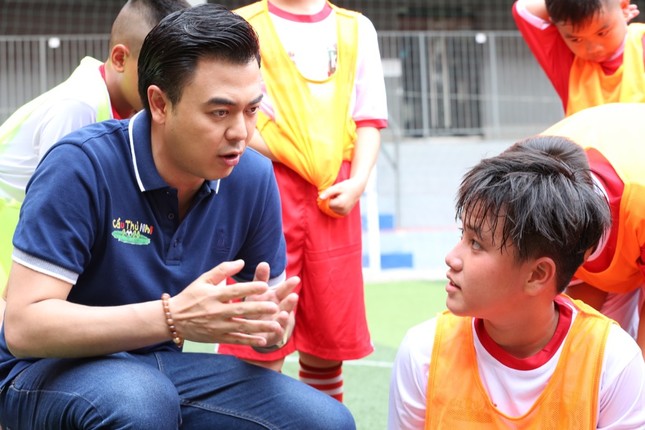 Tuấn Tú (Về nhà đi con) tiếc nuối vì không thể trở thành cầu thủ chuyên nghiệp ảnh 3