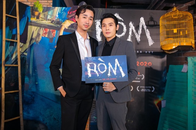 Mỹ Tâm, vợ chồng Thu Trang - Tiến Luật đến chúc mừng phim “Ròm” ra mắt đầy cảm xúc ảnh 7