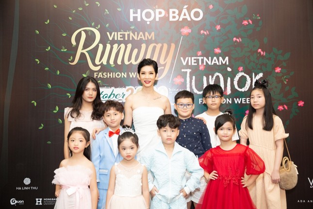 Người đẹp chuyển giới Cát Thy hồi hộp trước ngày sải bước tại Tuần lễ thời trang Việt Nam ảnh 3
