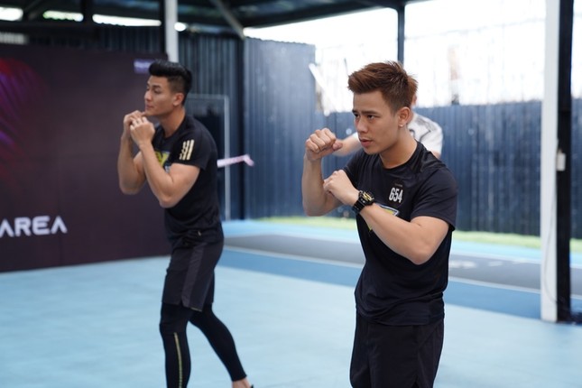 Ngắm loạt ảnh “cool ngầu” của các “soái ca” V-Biz trong buổi thử vai siêu anh hùng VINAMAN ảnh 8