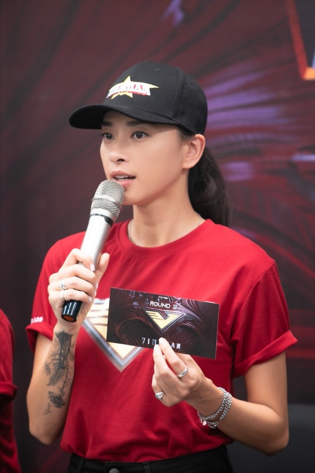 Vượt qua 700 ứng viên, hot boy đóng MV của Trung Quân Idol lọt Top 10 ứng viên cho VINAMAN ảnh 1