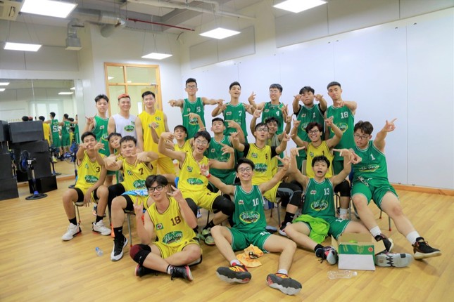 Hotboy 1m84 trường THPT Nguyễn Thị Minh Khai trở thành Quán quân của “Thần Tượng Bóng Rổ“ ảnh 1