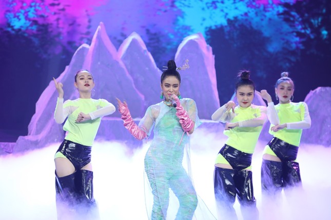 “Bài hát đầu tiên“: Hoàng Thùy Linh bị “vạch tội” hay “bắt nạt” nhóm nhạc DTAP ảnh 7