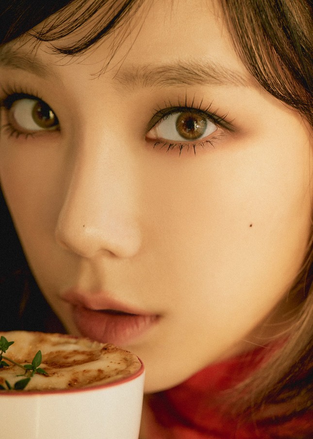 Taeyeon tung loạt ảnh retro xinh như mộng “nhá hàng” cho mini-album thứ 4 ảnh 3