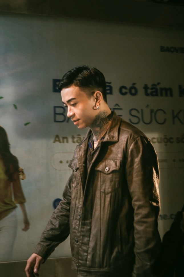 Emcee L (Da LAB) chính thức “thả xích” MV solo, nàng thơ sau Tóc Tiên và Miu Lê là ai? ảnh 7