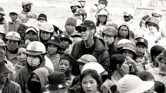Dế Choắt kết hợp với nghệ nhân đàn bầu, mang chất liệu dân tộc vào Rap trong sản phẩm mới ảnh 5