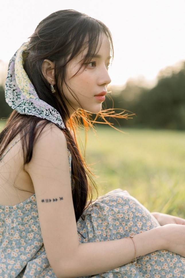 LyLy nhắn nhủ “Người Ta Đâu Thương Em”, trở lại cùng lời thì thầm da diết về tình yêu ảnh 3