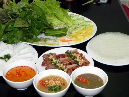 Những món cuốn Việt làm mê mẩn du khách quốc tế