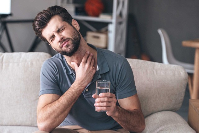 Có những dấu hiệu này, đi khám ung thư dạ dày ngay kẻo muộn ảnh 3