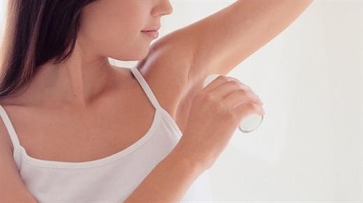 'Đại kỵ' khi dùng lăn khử mùi khiến vừa hại vừa... hôi ảnh 1