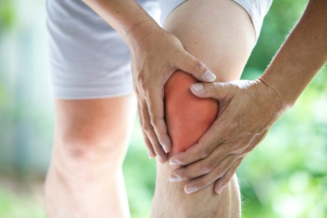 Những dấu hiệu thoái hóa khớp, đừng bỏ qua kẻo ân hận mấy cũng muộn ảnh 1