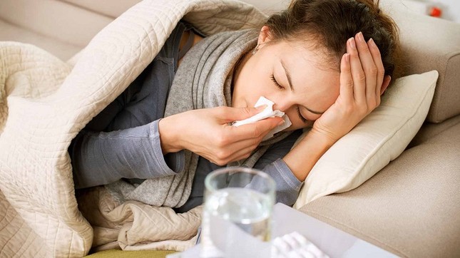 Cách phân biệt nhiễm Covid-19 và cảm cúm thông thường ảnh 1