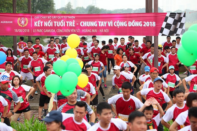Giải chạy Marathon gây quỹ từ thiện của Đoàn Thanh niên Agribank ảnh 10