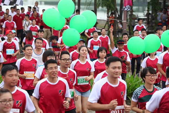 Giải chạy Marathon gây quỹ từ thiện của Đoàn Thanh niên Agribank ảnh 13