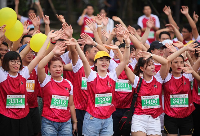 Giải chạy Marathon gây quỹ từ thiện của Đoàn Thanh niên Agribank ảnh 7