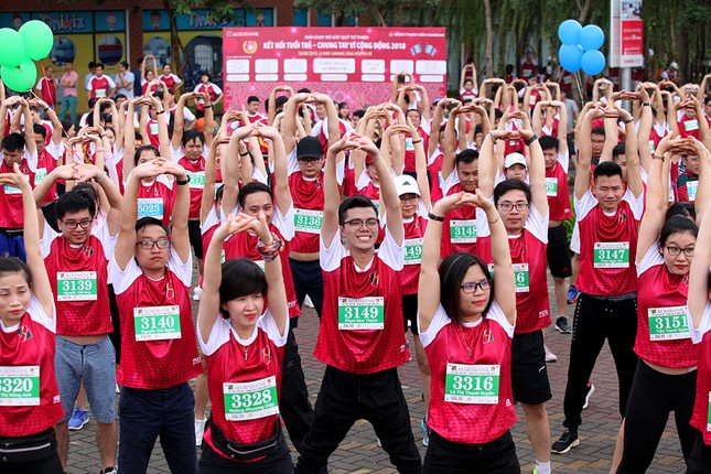 Giải chạy Marathon gây quỹ từ thiện của Đoàn Thanh niên Agribank ảnh 9