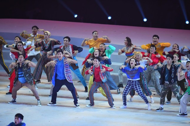 SEA Games 30 chính thức bắt đầu sau lễ khai mạc lung linh sắc màu ảnh 17