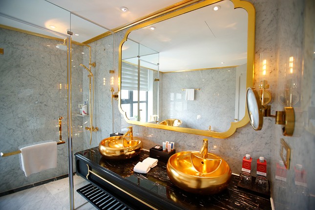 Hà Nội Golden Lake, khách sạn dát vàng có một không hai ảnh 11