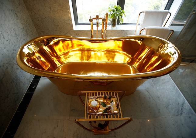 Hà Nội Golden Lake, khách sạn dát vàng có một không hai ảnh 12