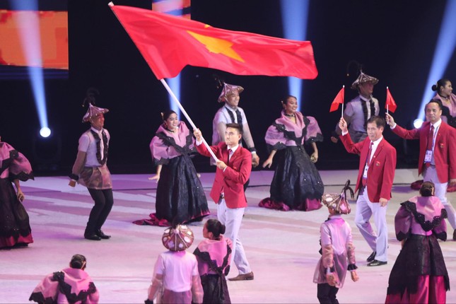 SEA Games 30 chính thức bắt đầu sau lễ khai mạc lung linh sắc màu ảnh 6