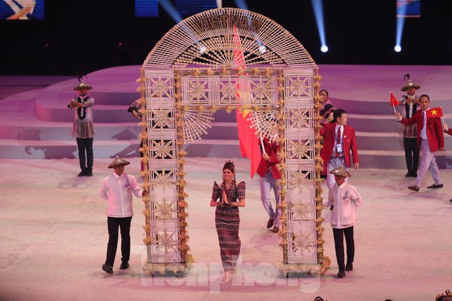 SEA Games 30 chính thức bắt đầu sau lễ khai mạc lung linh sắc màu ảnh 5