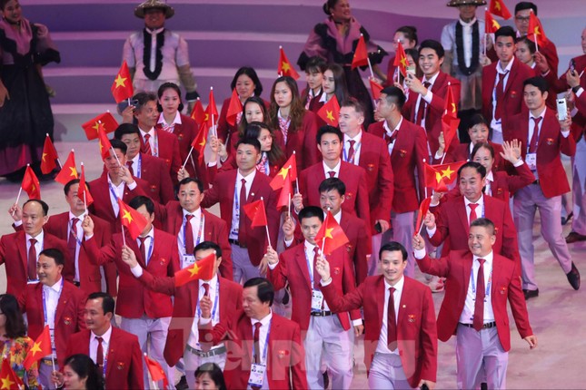 SEA Games 30 chính thức bắt đầu sau lễ khai mạc lung linh sắc màu ảnh 9