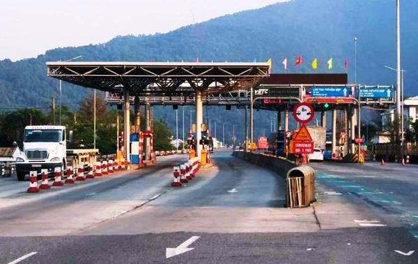 Xác định 3 đối tượng bịt mặt phá xe, gây rối Trạm BOT Bắc Hải Vân ảnh 1