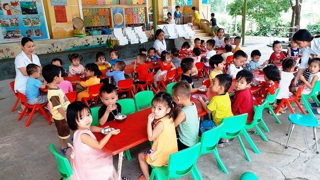 Tận thấy nơi cô giáo “kể khổ” với Chủ tịch tỉnh việc học dưới gầm cầu thang ảnh 5